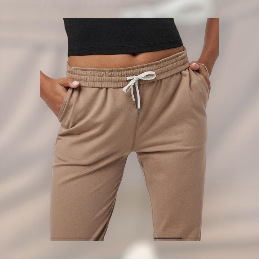 Vuori
Boyfriend Joggers - Picture 2 of 6